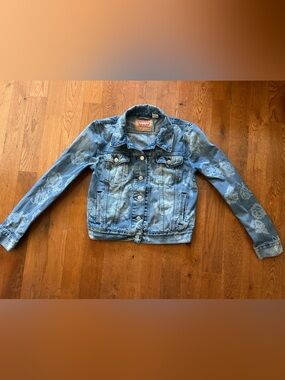 Levi's Light Blue Floral Denim Trucker Jacket